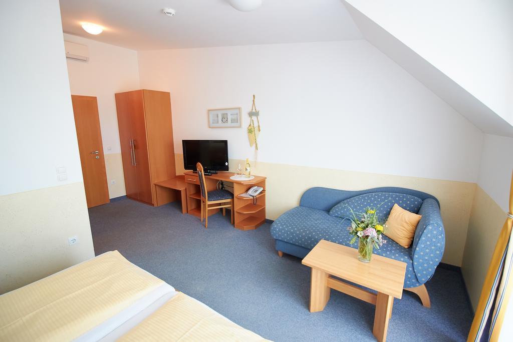 Hotel & Restaurant Seehof Podersdorf am See Zewnętrze zdjęcie